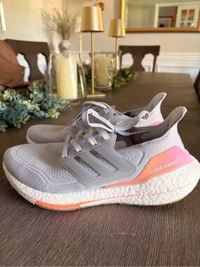 Adidas UltraBoost 21 Running Shoes Women’s 8.5